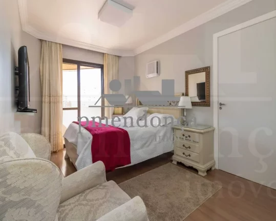 Imagem Apartamento em Perdizes com 4 dormitórios e 3 vagas, 200m²
