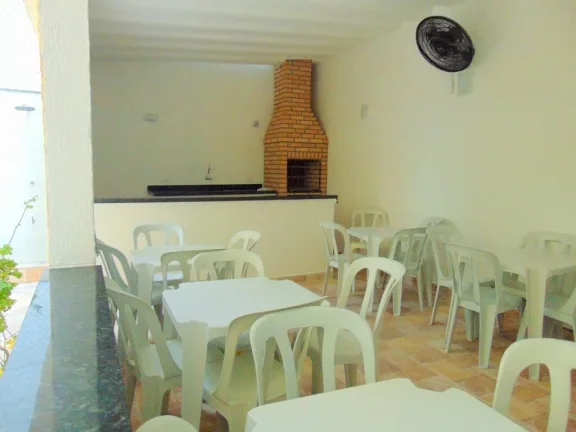 Imagem PITANGUEIRAS – UMA QUADRA DA PRAIA, LOCALIZAÇÃO ESPETACULAR, MARAVILHOSO APARTAMENTO TOTALMENTE REFORMADO, GARAGEM EM PARQUEAMENTO
