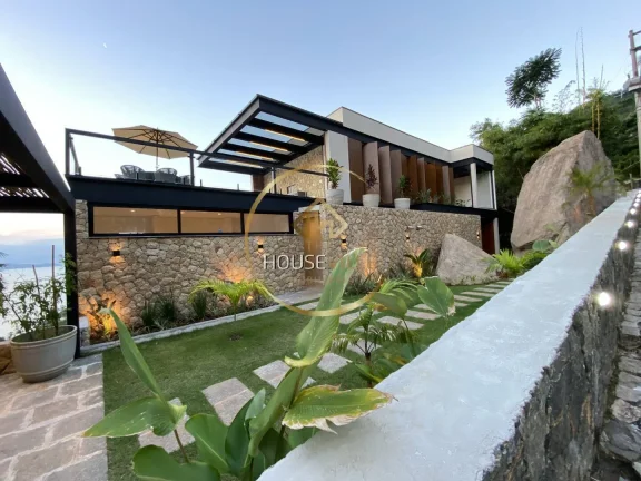 Imagem Casa Sobrado 4 dormitórios ( 4 suítes), 3 vagas, 497m², Ilhabela, SP.