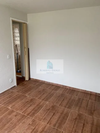 Imagem Imperdível: Apartamento na Taquara, Rio de Janeiro-RJ - 2 quartos, 1 sala, 1 banheiro, 1 vaga de garagem - 50,00 m² de área.