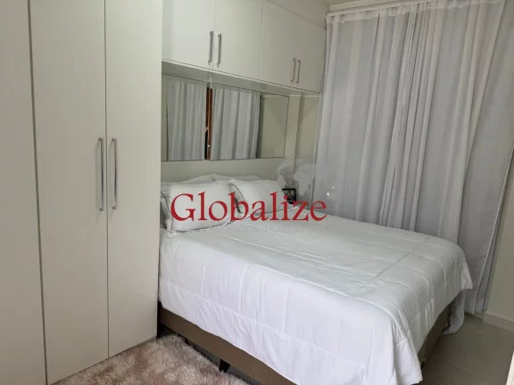 Imagem Casa em Villagio com 2 Dormitórios e Garagem para 3 Carros ? Santos R$ 885 mil