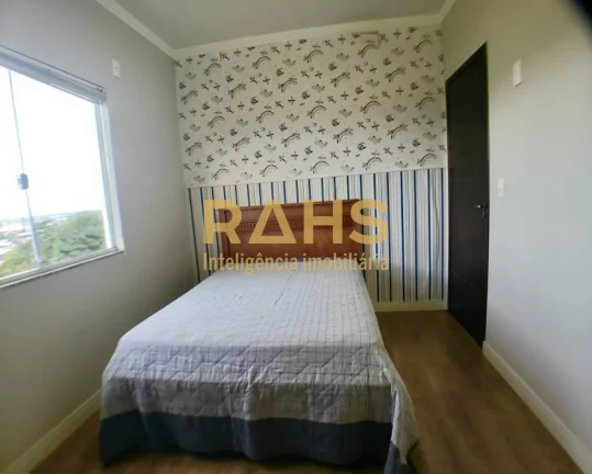 Imagem Belíssimo Sobrado averbado à venda em rua sem saída no bairro Iririú em Joinville SC - 990 mil S...