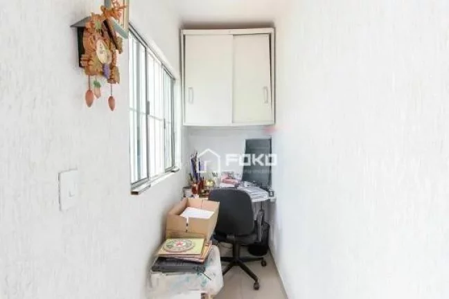 Imagem Sobrado Comercial com 3 Quartos para alugar, 220m² - Vila Galvão