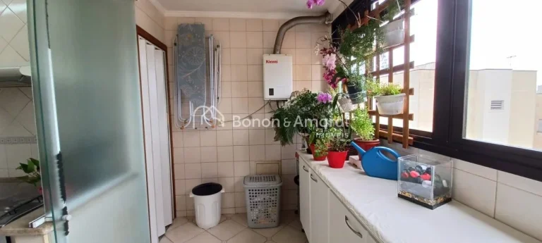 Imagem Apartamento à venda no Jd.lamboyant, 3 quartos e 1 suíte

Aconchegante, arejado, iluminado e em ó...