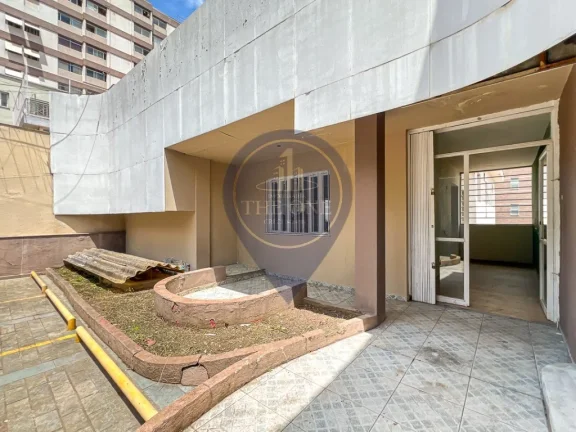 Imagem Casa Comercial à Venda em Perdizes: 12 Salas, 6 Banheiros, 3 Vagas de Garagem e 482m² de Área em São Paulo-SP!