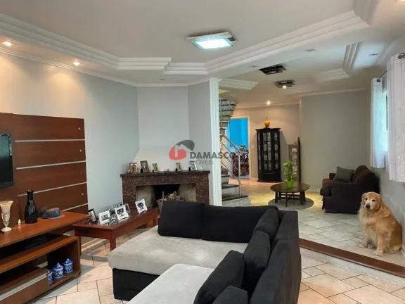Imagem Sobrado à venda 3 Quartos, 1 Suite, 2 Vagas, 180M², Sítio da Figueira, São Paulo - SP
