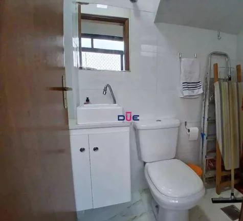 Imagem Casa com 6 dormitórios à venda, 268 m² por R$ 1.200.000 - Embaré - Santos/SP