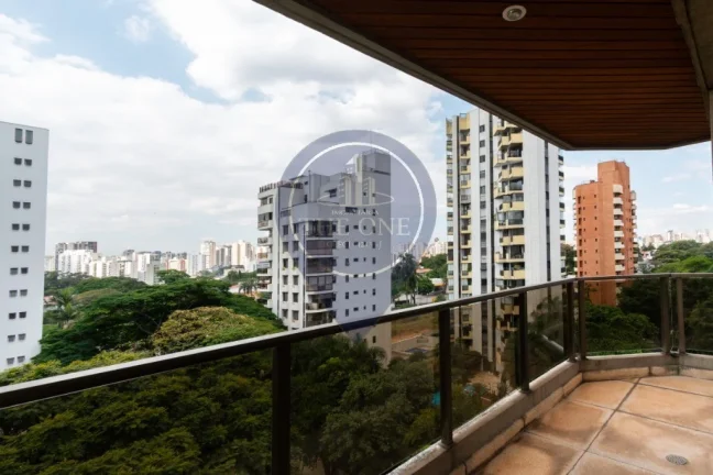 Imagem Cobertura de Luxo em Moema, São Paulo - 3 Quartos, 3 Suítes, 2 Salas, 6 Banheiros, 4 Vagas, 389m² de Área