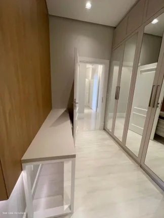 Imagem Alto Padrão para Venda em Itapema, meia praia, 4 dormitórios, 4 suítes, 5 banheiros, 3 vagas