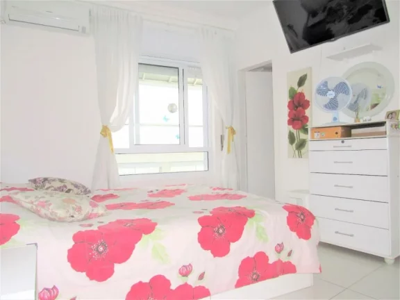 Imagem Cobertura com 4 dormitórios, 240 m² - A venda, Locação Anual ou Temporada - Pitangueiras - Guarujá/SP