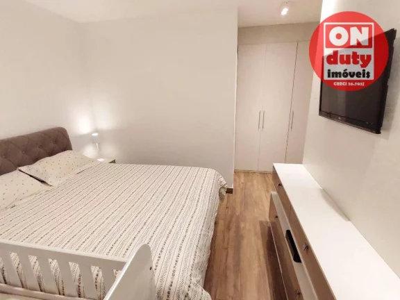 Imagem Apartamento com 2 dormitórios à venda, 72 m² por R$ 769.000,00 - José Menino - Santos/SP