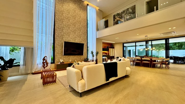 Imagem Imponente mansão de 6 suítes na Riviera de São Lourenço Módulo 17: 6 quartos, 3 salas, 6 vagas, 637m². Luxo e sofisticação!