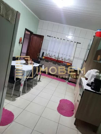 Imagem Casa à venda em Sinop-MT: 3 quartos, 1 suíte, 1 banheiro, 2 vagas de garagem, 170m² no Jardim das Orquídeas!