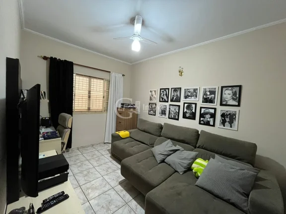 Imagem Linda casa de esquina - 4 quartos