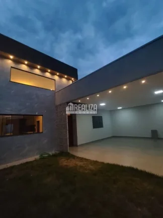 Imagem Casa de alto padrão com 3 suítes em Uberaba - Presidente Tancredo Neves