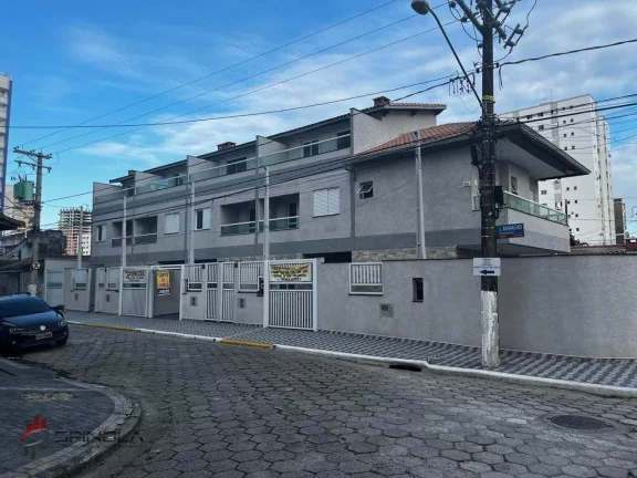 Imagem Sobrado com 2 dormitórios à venda, 117 m² por R$ 580.000,00 - Aviação - Praia Grande/SP