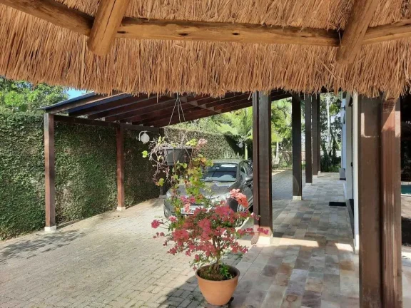 Imagem Casa de alto padrão mobiliada com 3 dormitórios sendo 1 suíte e 5 vagas de garagem em Penha