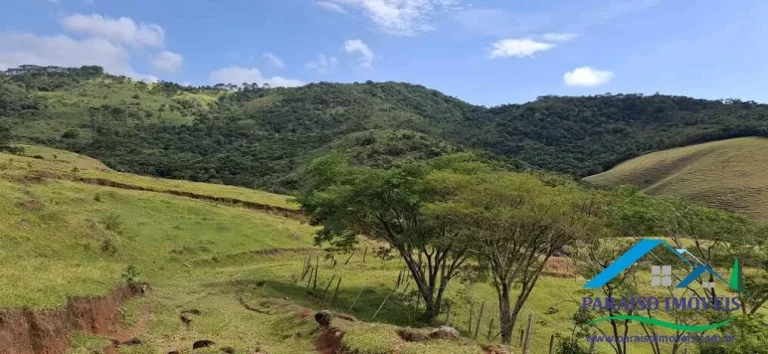 Imagem Seu Refúgio nas Nuvens: Terreno Exclusivo na Serra da Mantiqueira!