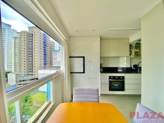 Imagem OPORTUNIDADE - Apto completamente decorado e reformado com 2 dormitórios sendo uma suíte