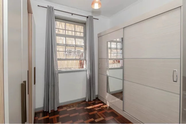 Imagem Apartamento à venda no bairro Passo da Areia - Porto Alegre/RS