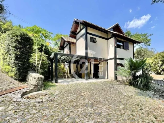 Casa com 3 dormitórios à venda, 183 m² por R$ 1.280.000,00 - Chácara Santa Lúcia - Carapicuíba/SP