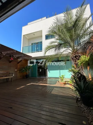 Imagem Jardim Higienópolis - Maringá-PR | Sobrado com 3 Suítes, 4 Vagas e Espaço Gourmet