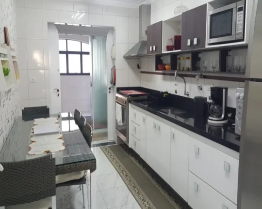 Imagem Apartamento reformado com vista e lazer no calçadão