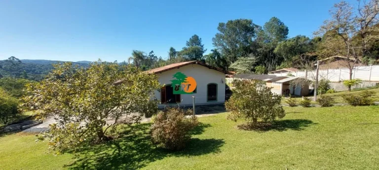 Imagem Chácara para Venda em São Roque, Pavão (canguera), 4 dormitórios, 1 suíte, 1 banheiro