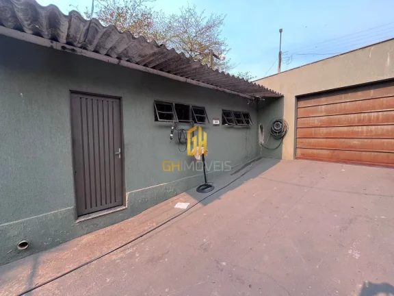 Imagem CA1661Área de 1060m2 com 3 casas no setor rodoviário A casa principal possui - 3 quartos - Sala - ...