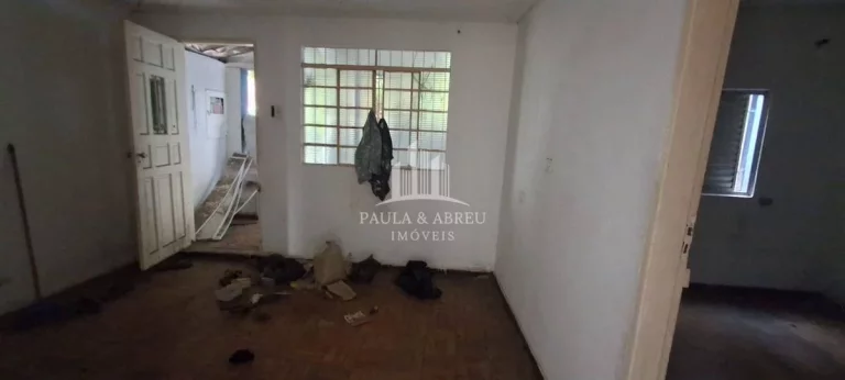 Imagem Terreno 300m² (10 X 30mts) com Casa Antiga com 6 Cômodos, Escritura no Jardim Zaíra 2, Mauá-SP