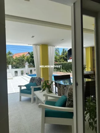 Imagem Casa á venda com 3 suítes á venda localizada na Praia de Taquaras em Balneário Camboriú.