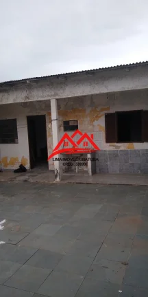 Imagem Casa à venda na Estufa I - Ubatuba, com 4 quartos e 3 banheiros