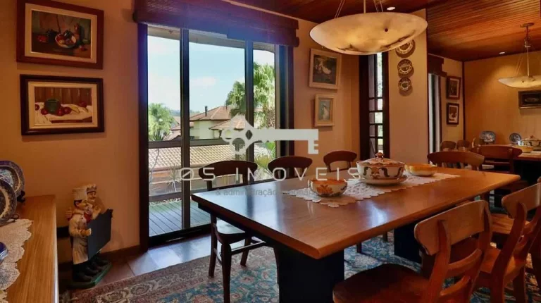 Imagem Casa alto padrão à venda na Aldeia da Serra com 7 suítes e espaço gourmet