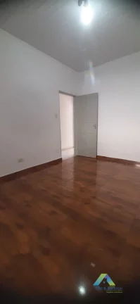 Imagem Excelente casa térrea com 100m² em 2 dormitórios e 1 vaga de garagem coberta com localização privilegiada próximo do Metrô Vila Prudente.