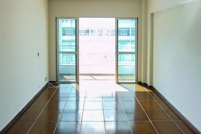 Imagem PITANGUEIRAS- NO CALÇADÃO , LOCALIZAÇÃO PRIVILEGIADA , GARAGEM NO PRÉDIO.