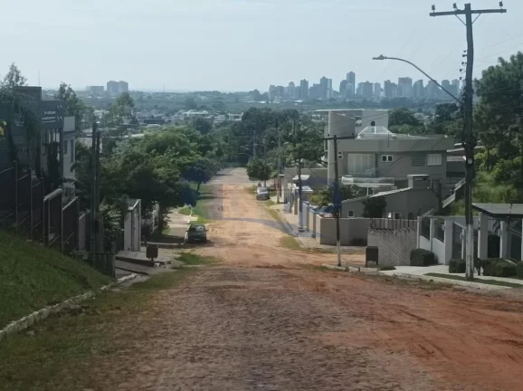 Imagem Casa de alto padrão á venda com 4 suites no bairro Centenário em Torres/RS