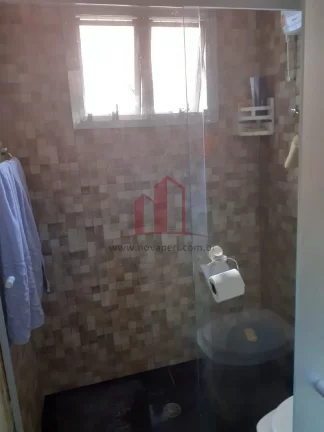 Imagem Impecável casa à venda no Centro de Franco da Rocha-SP: 2 quartos, 1 suíte, 3 salas, 2 banheiros, 2 vagas, 238 m².