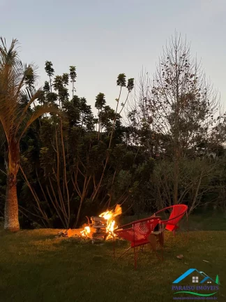 Imagem Seu Refúgio na Serra: Chácara com Vinhedo, Pomar e Casas Equipadas!