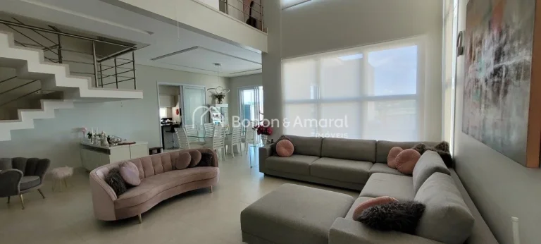 Imagem Casa a venda no Alphaville Dom Pedro : Sobrado moderno, com muita luz natural e uma vista fantástic...