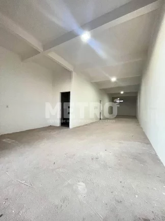 Aluguel de Galpão na BR 407, com 120m, WC, Escritório, JUAZEIRO - BA