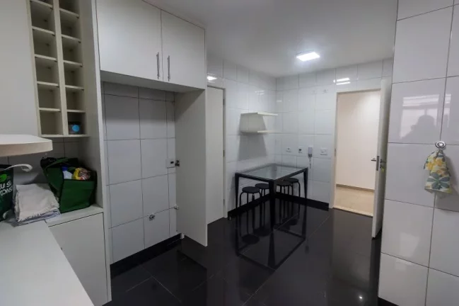 Imagem Apartamento para locação no Itaim Bibi  Cond. Saramandaia.