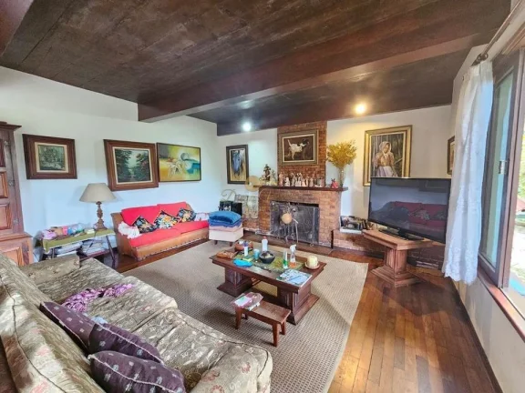 Imagem Casa para Venda em Teresópolis / RJ no bairro Parque do Imbui