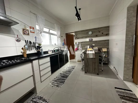 Imagem Casa alta à venda no bairro da Aparecida