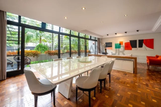 Imagem Venha viver com conforto e segurança no coração do Brooklin, em São Paulo! Esta linda casa para locação possui tudo o que você precisa para desfruta