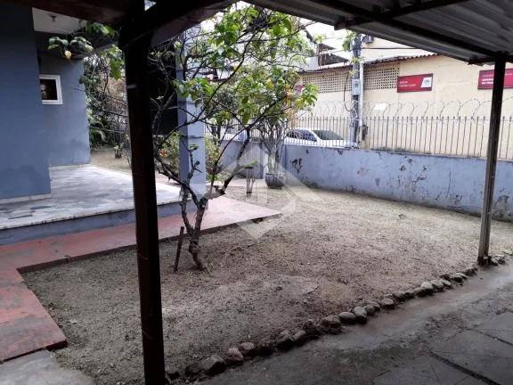 Imagem Casa 3 quartos em terreno de 302 m² no centro de Campo Grande