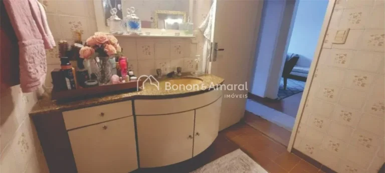 Imagem Apartamento com 1 dormitório, 2 banheiros e 1 vaga de garagem, 70 m², no Centro de Campinas