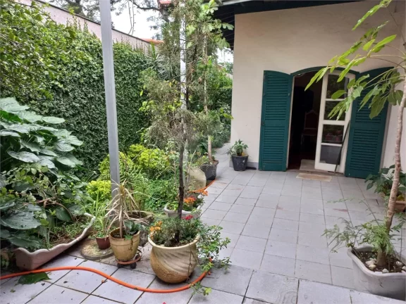 Imagem Sobrado à venda ou para alugar com 4 quartos, sendo 4 suítes, em Butantã, São Paulo - SP