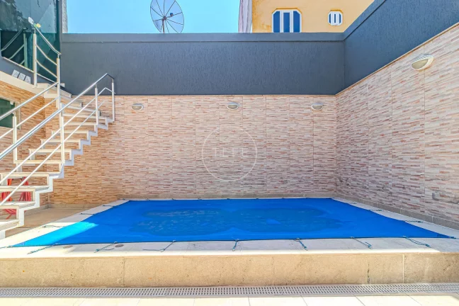 Imagem CASA com PORTEIRA FECHADA e 275m² na TAQUARA - Pronta para sua mudança!