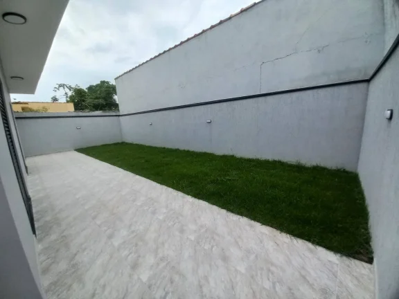 Imagem Casa com fino acabamento no Residencial São Luís em Peruíbe!!!