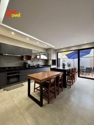 Imagem Residencial Villa Romana 2 - Casa em Condomínio de Luxo em Jardim Cybelli, Ribeirão Preto-SP - 3 Quartos, 3 Suítes - Quer Imóvel